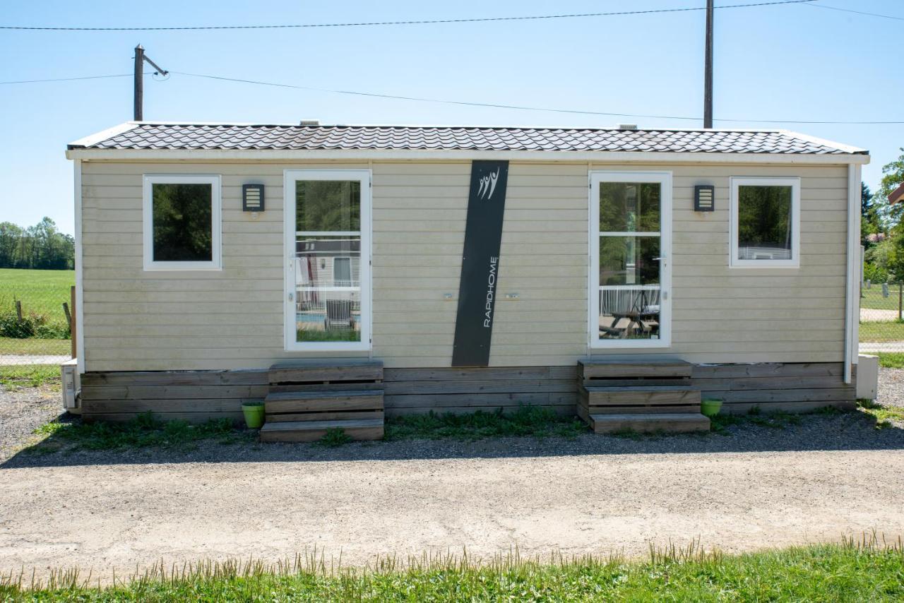 Camping Du Sevron Saint-Etienne-du-Bois  Kültér fotó