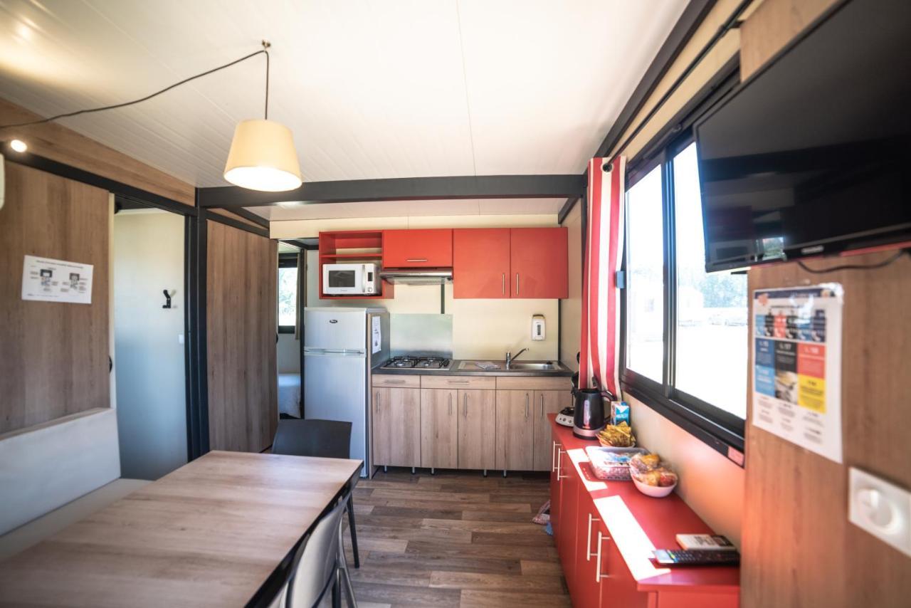 Camping Du Sevron Saint-Etienne-du-Bois  Kültér fotó